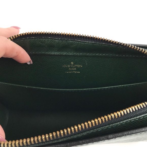 {Louis Vuitton} Epicea Taiga Leather Baikal Bag - Picture 7 of 8